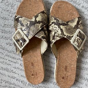 CLARKS CLOUDSTEPPERS SANDALS